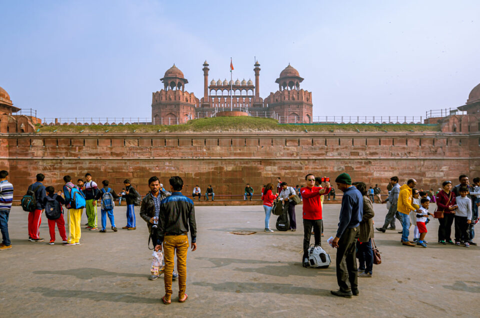 Descubre la grandeza del Fuerte Rojo de Agra: historia, arquitectura y consejos