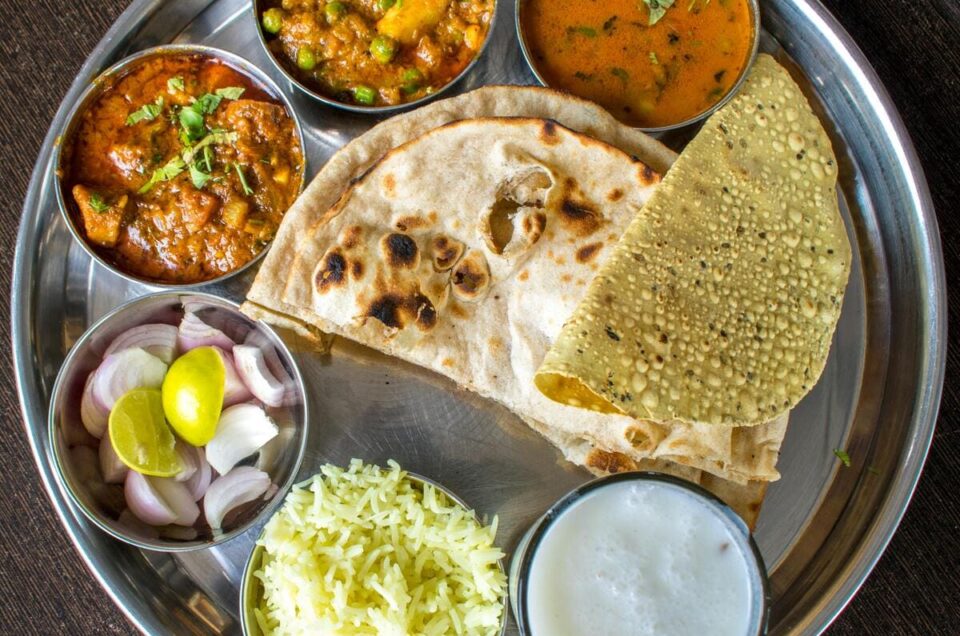 Descubre los sabores reales de Rajastán: los 10 platos que no te puedes perder si viajas a la India